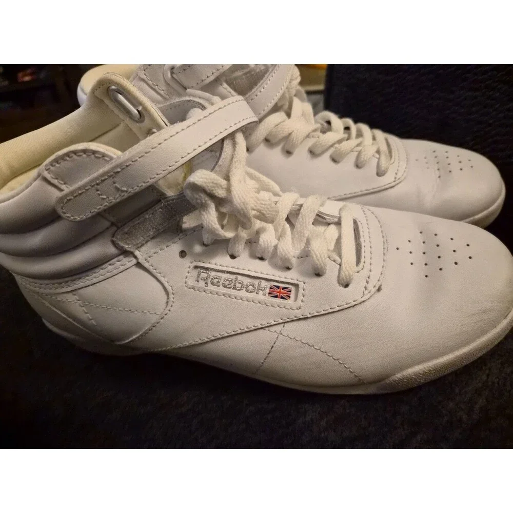 Reebok Classic High Top Shoes White Women’s Size 4.5 Good Condition!